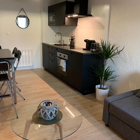 Logement Renove Et Moderne Au Sacre Coeur ショレ エクステリア 写真